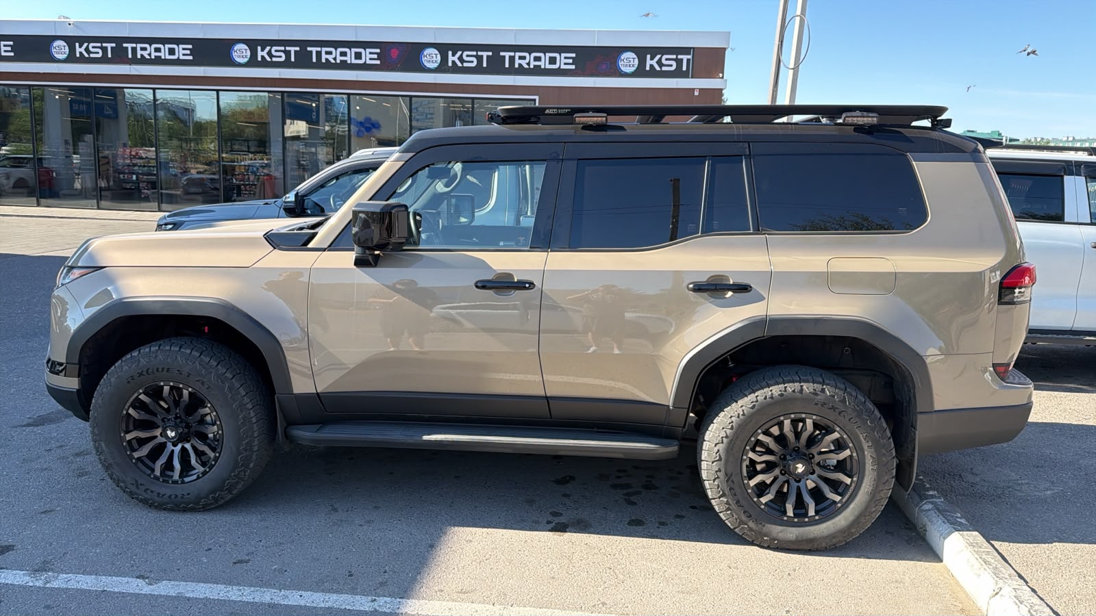 Lexus GX550 с подвеской STR SK8000